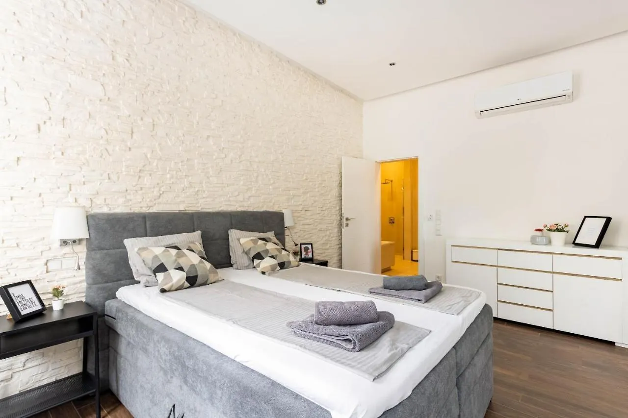 Josef Apartment Vienna